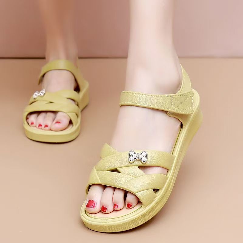 Velcro Strap Sandal - Sandały na koturnie dla kobiet w