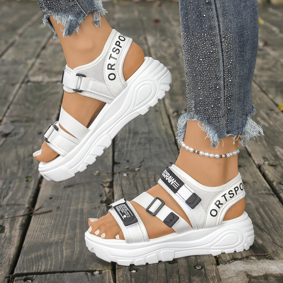 Damskie sandały na platformie  – Velcro Strap Sandal recenzja i cena