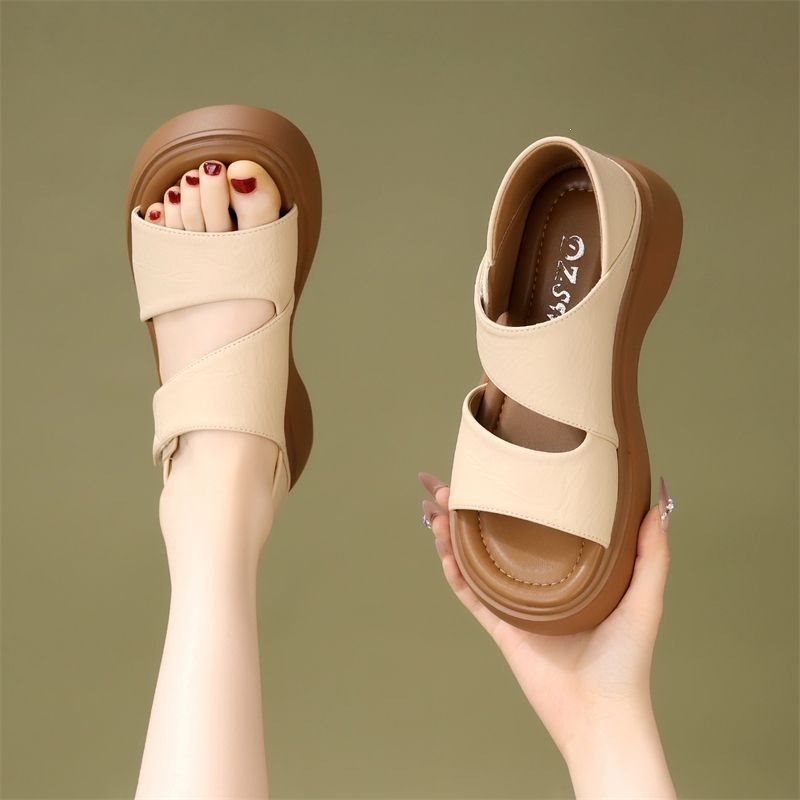 Letnie, miękkie, uniwersalne c – Velcro Strap Sandal recenzja i cena